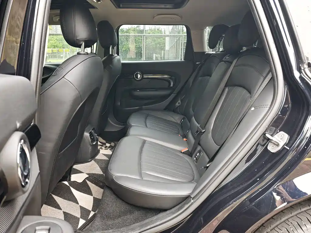 MINI Mini Clubman — миниатюра 9