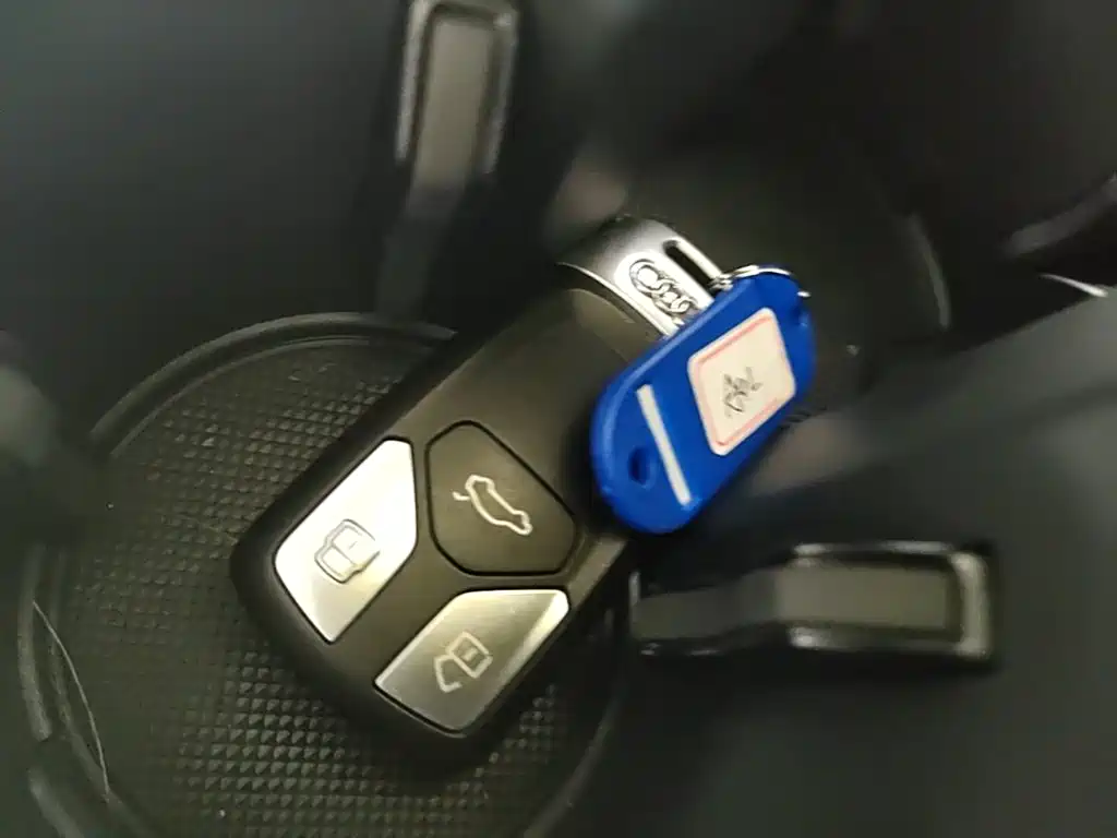 Audi A4L — миниатюра 9