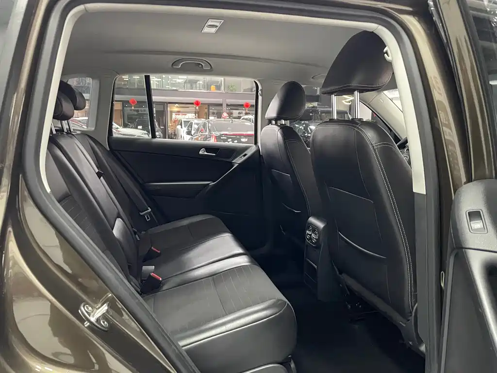Volkswagen Tiguan — миниатюра 4