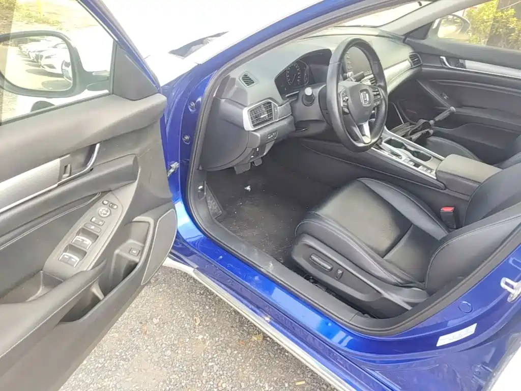 Honda Accord — миниатюра 16
