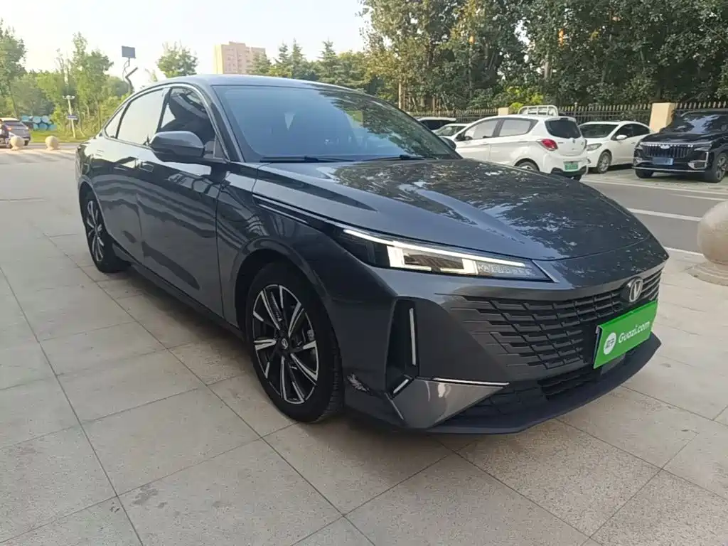 Changan Yida — миниатюра 4