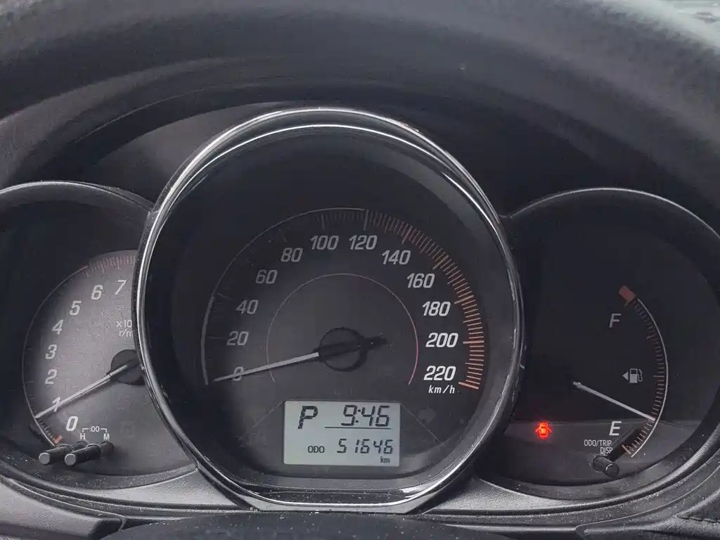 Toyota Yaris L — миниатюра 12