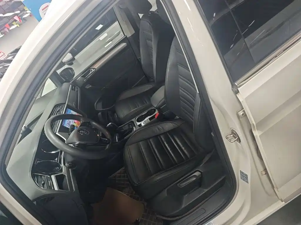 Volkswagen Touran — миниатюра 15