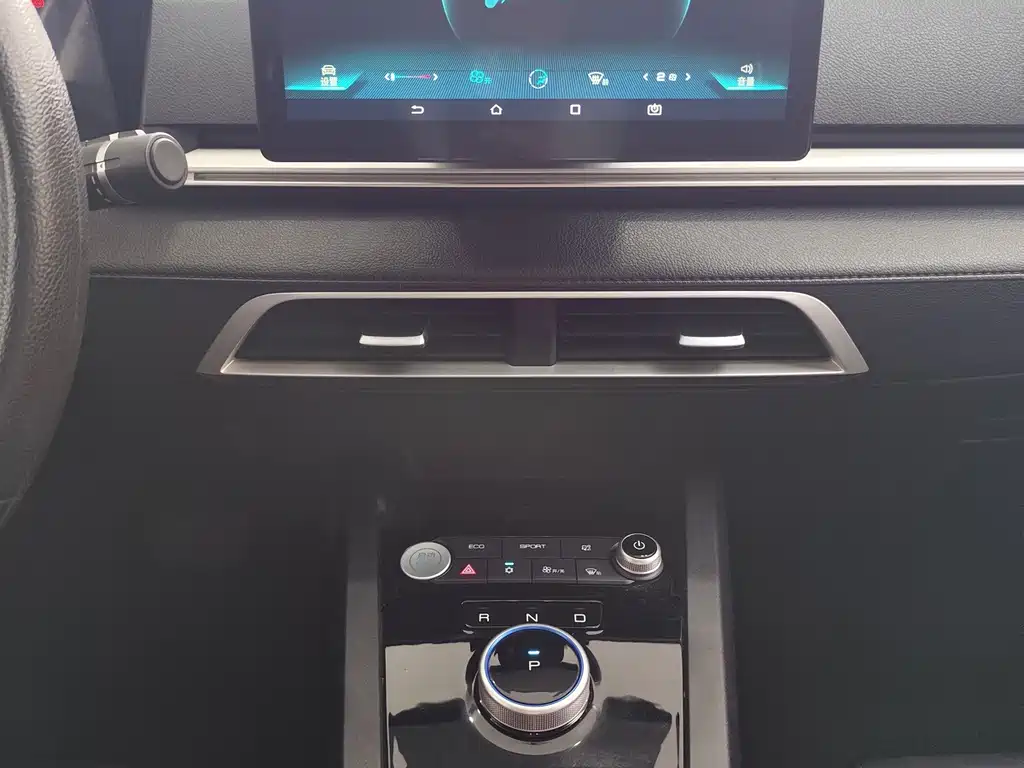BYD e3 — миниатюра 11