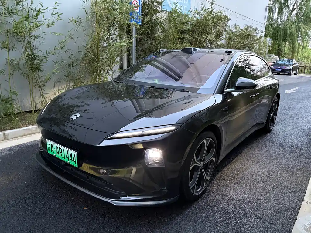 NIO ET5T
