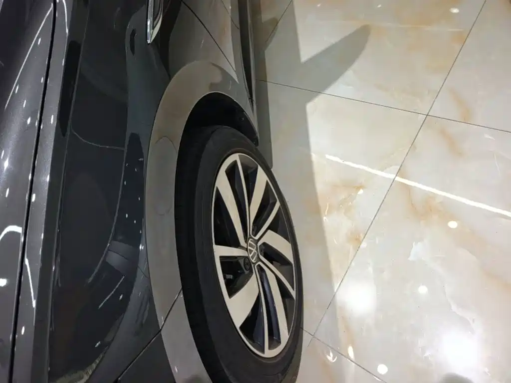 Volkswagen Sagitar — миниатюра 23