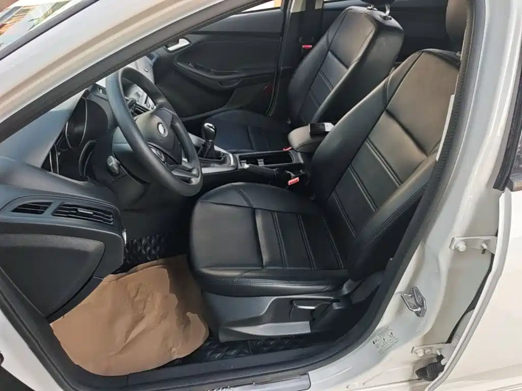 Ford Focus — миниатюра 15