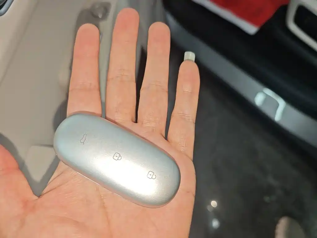 Li Auto Li L8 — миниатюра 9