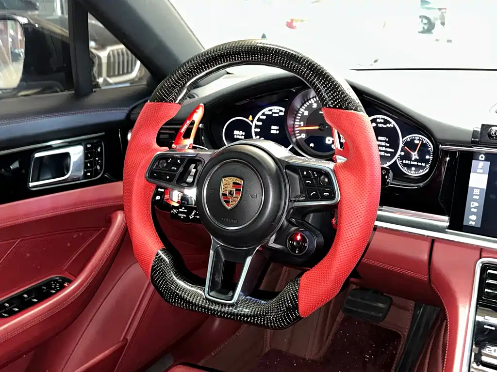 Porsche Panamera — миниатюра 13