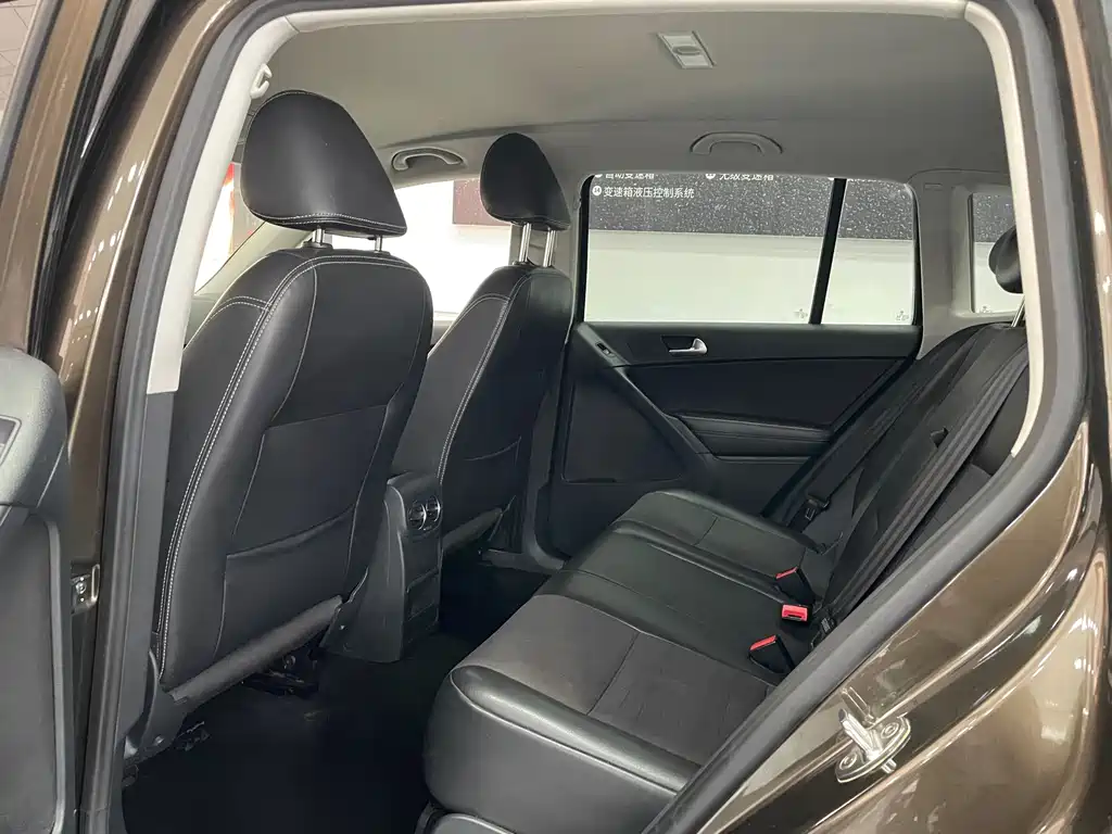 Volkswagen Tiguan — миниатюра 13