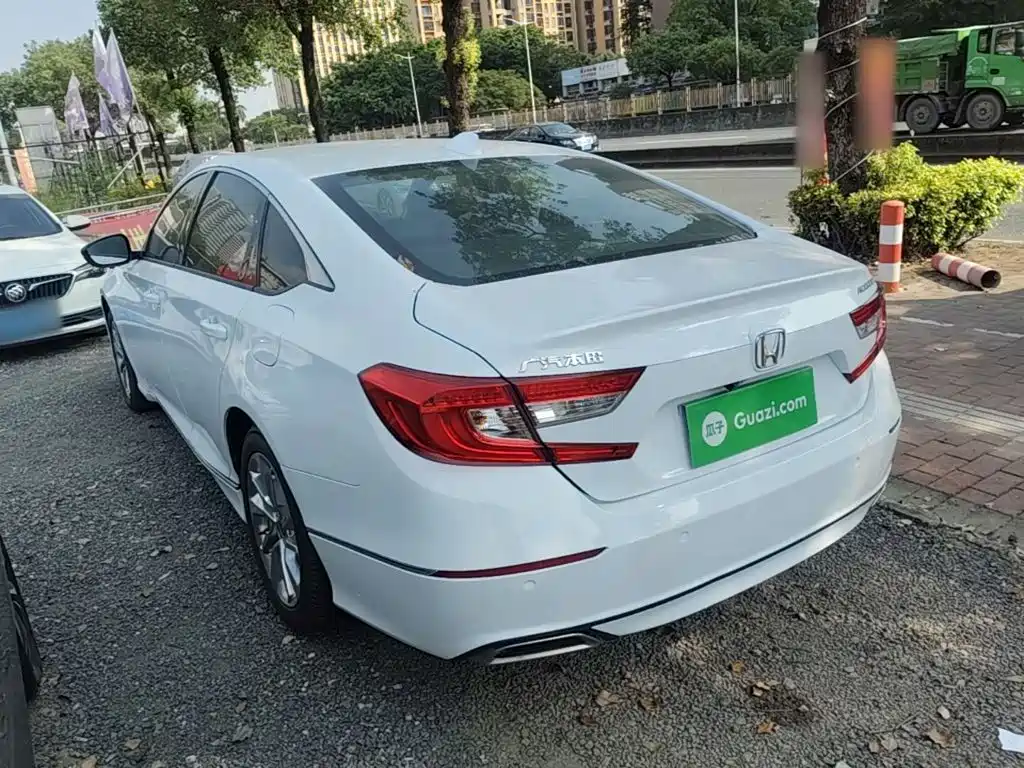 Honda Accord — миниатюра 5