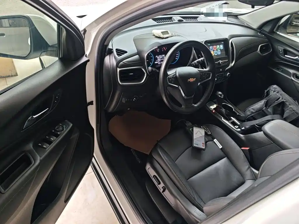 Chevrolet Equinox — миниатюра 16