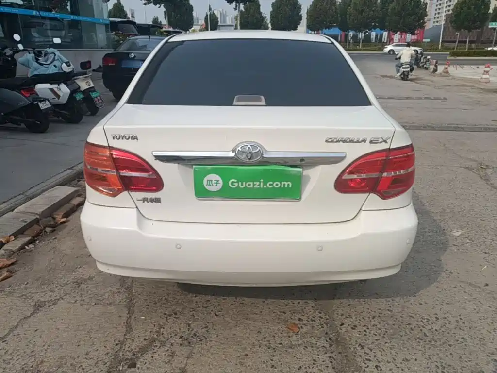Toyota Corolla — миниатюра 6