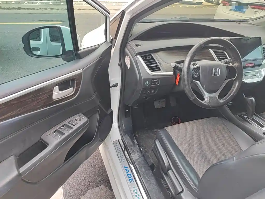 Honda Jade — миниатюра 16