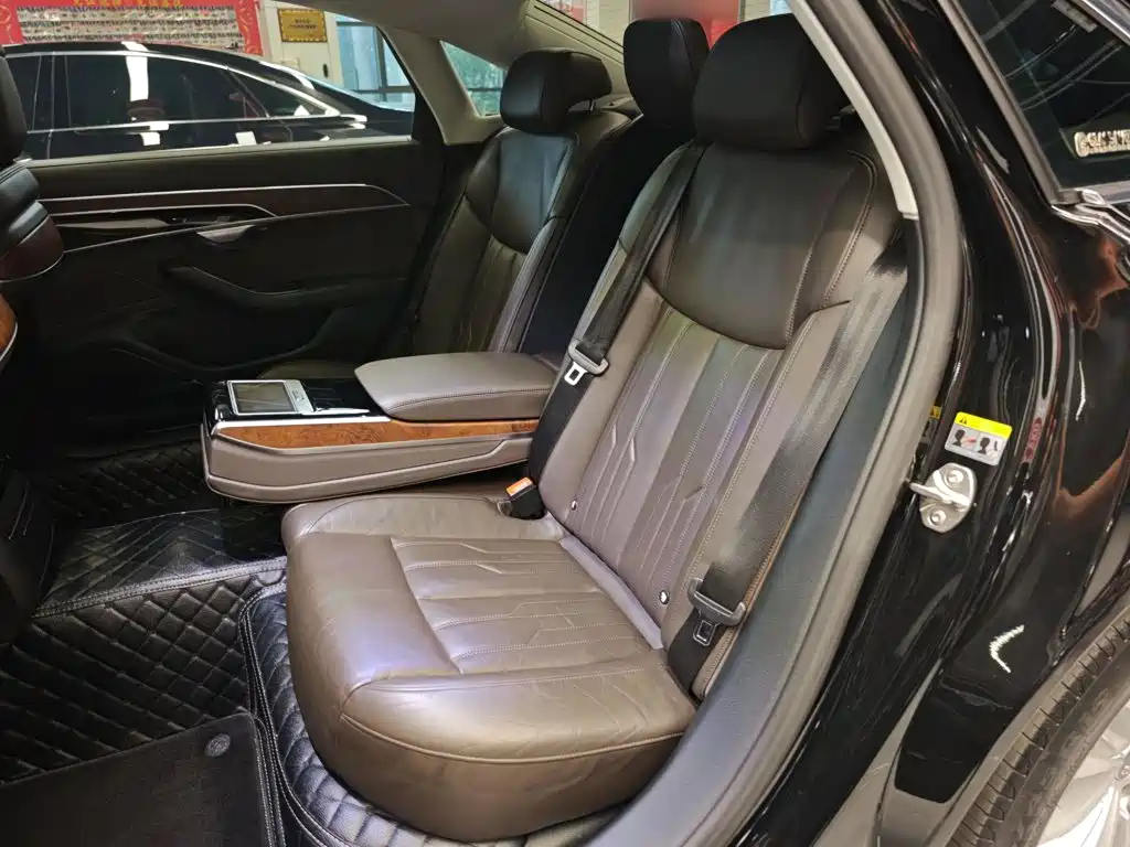 Audi A8 — миниатюра 17