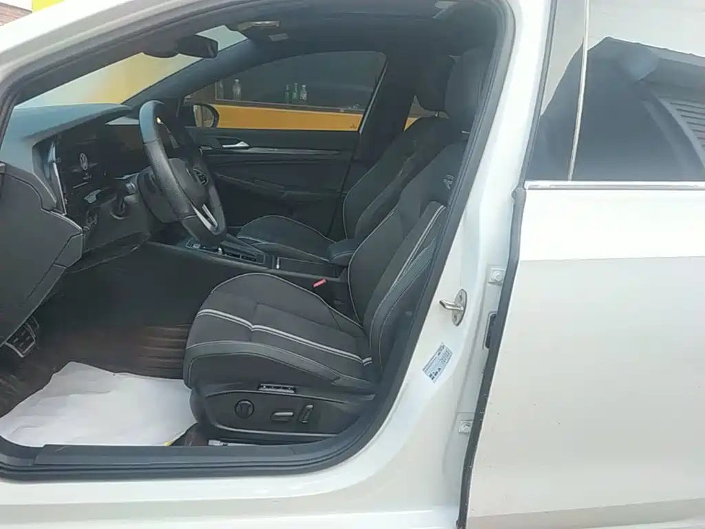 Volkswagen Golf — миниатюра 15