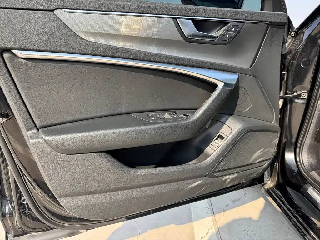 Audi A6L — миниатюра 8