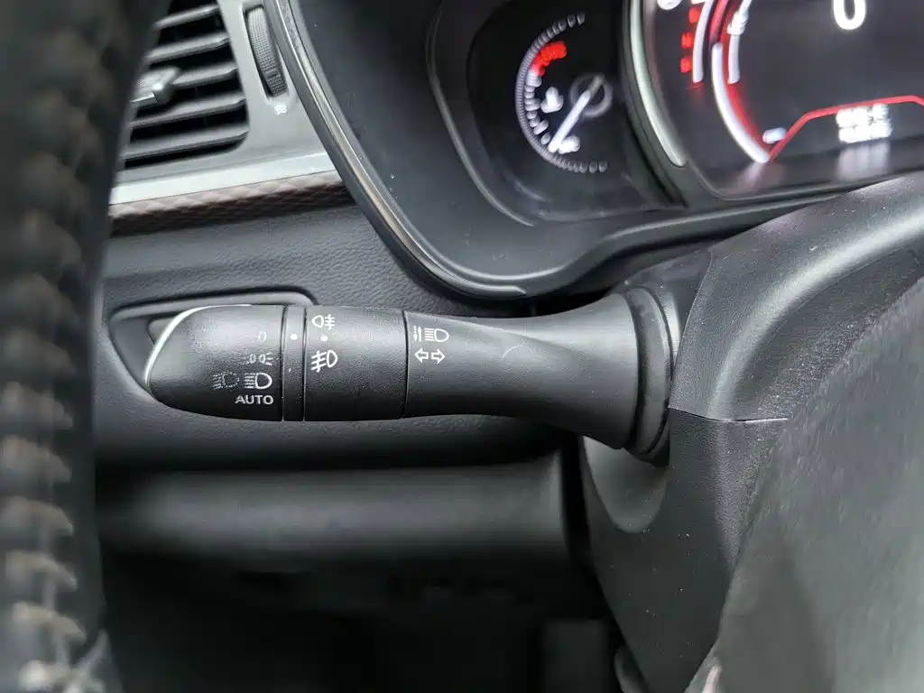 Renault Kadjar — миниатюра 21