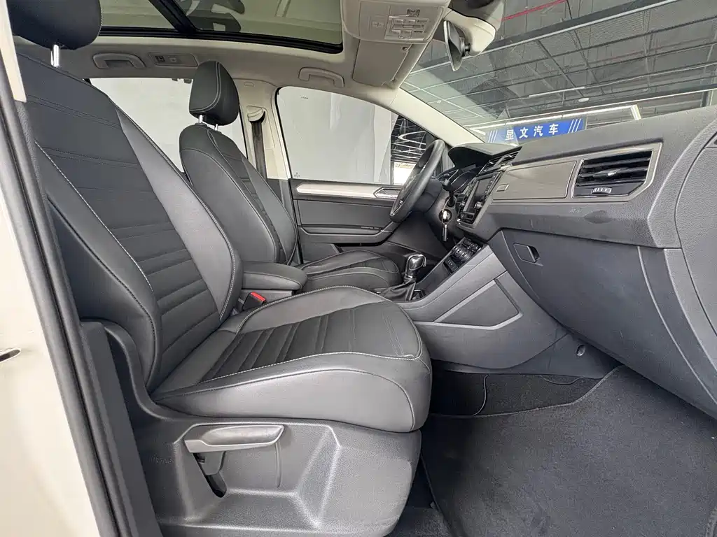 Volkswagen Touran — миниатюра 12
