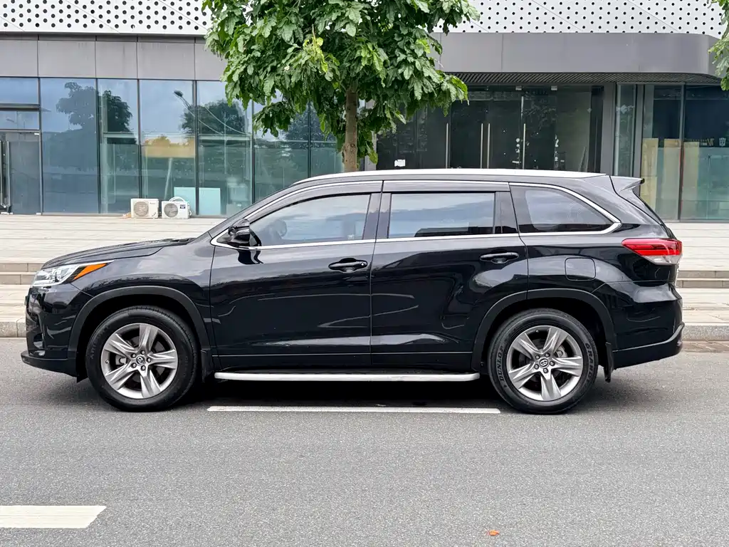 Toyota Highlander — миниатюра 4
