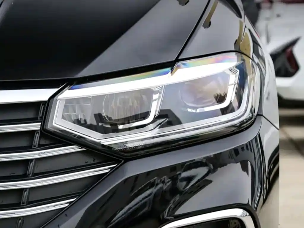 Volkswagen Lavida — миниатюра 6
