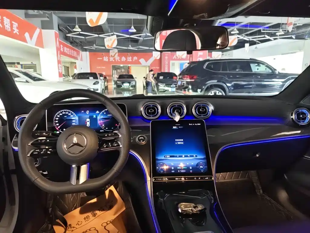 Mercedes-Benz C-Class — миниатюра 13