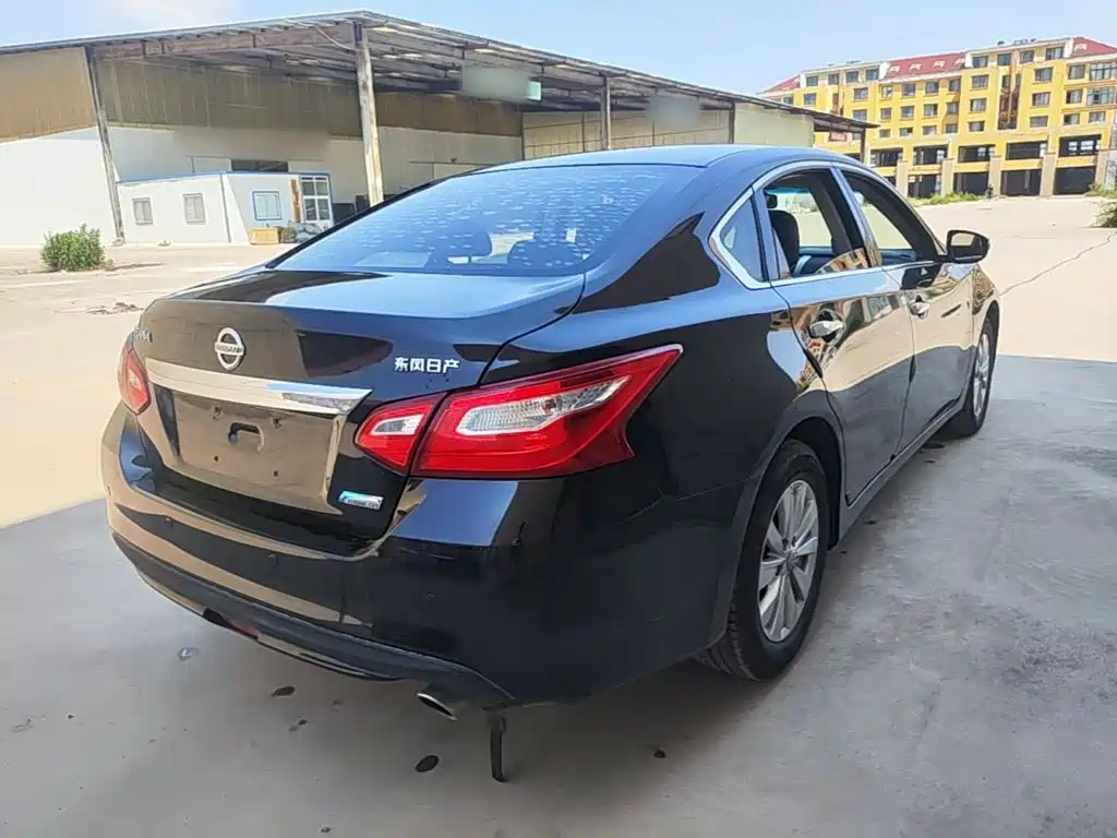 Nissan Altima 2018 2.0L XL