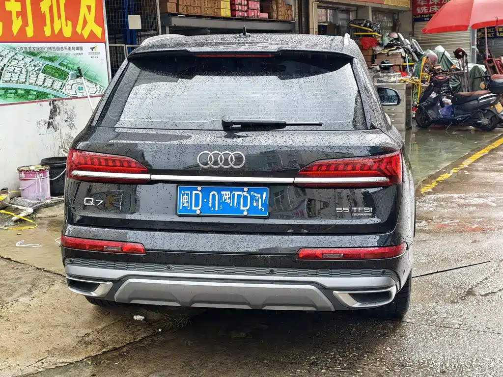 Audi Q7 — миниатюра 5