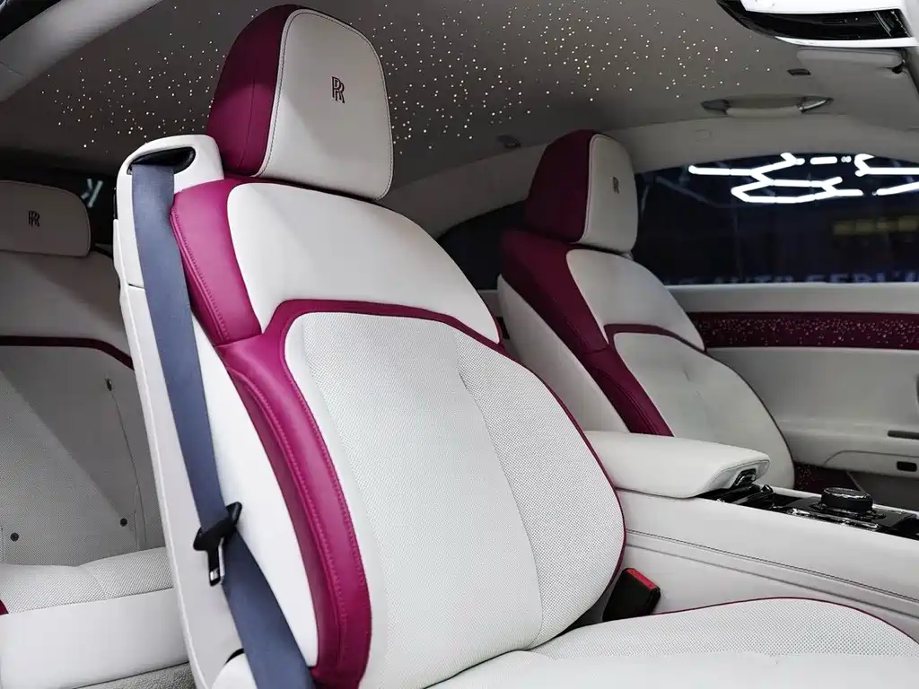Rolls-Royce Phantom — миниатюра 11