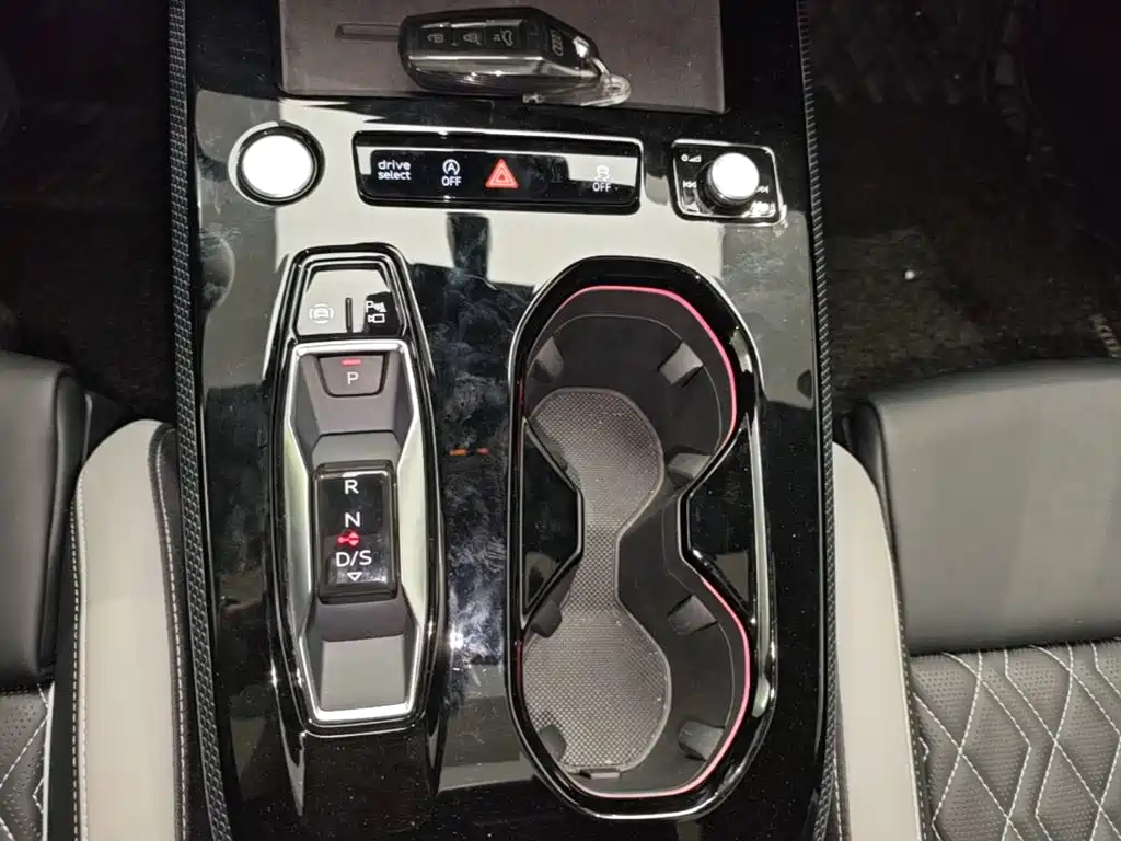 Audi A5L — миниатюра 14