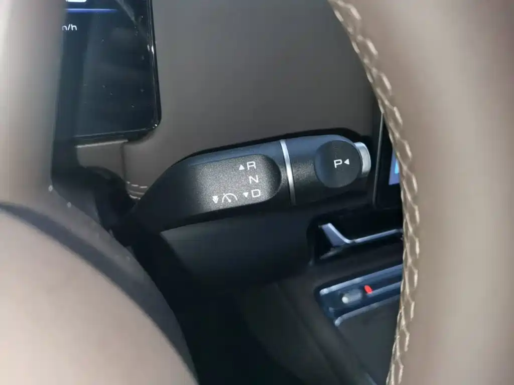 Wuling Xingguang 730 New Energy — миниатюра 14