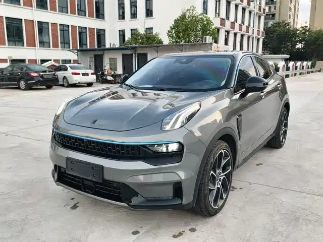 2021 Lynk & Co 05