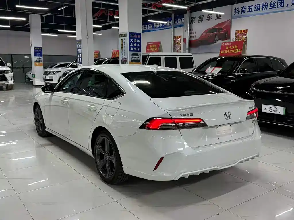 Honda Inspire — миниатюра 6