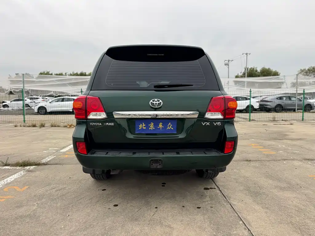 Toyota Land Cruiser 2012 4.0L AT VX