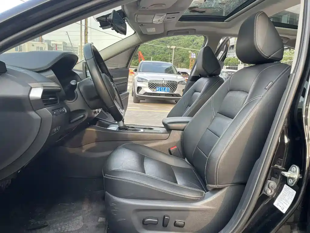 Nissan Teana — миниатюра 7