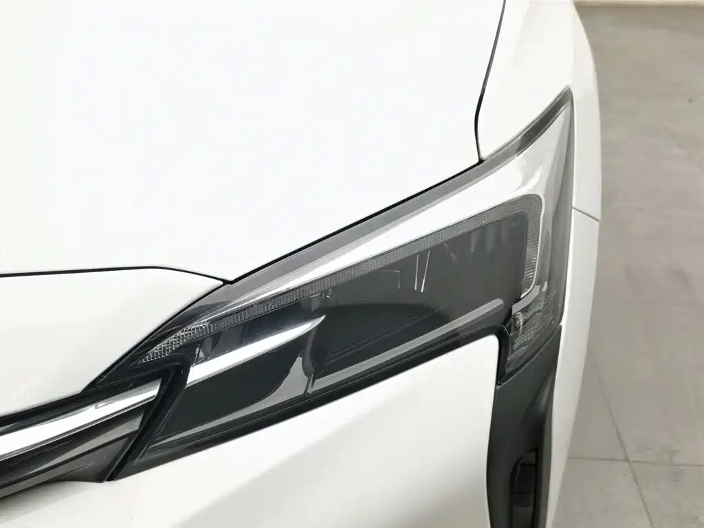 BUICK SLIGHTLY BLUE 6