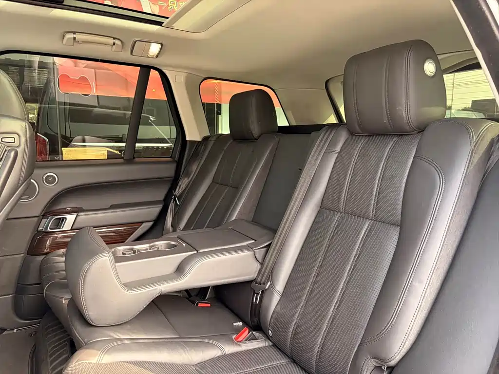 Land Rover Range Rover — миниатюра 20