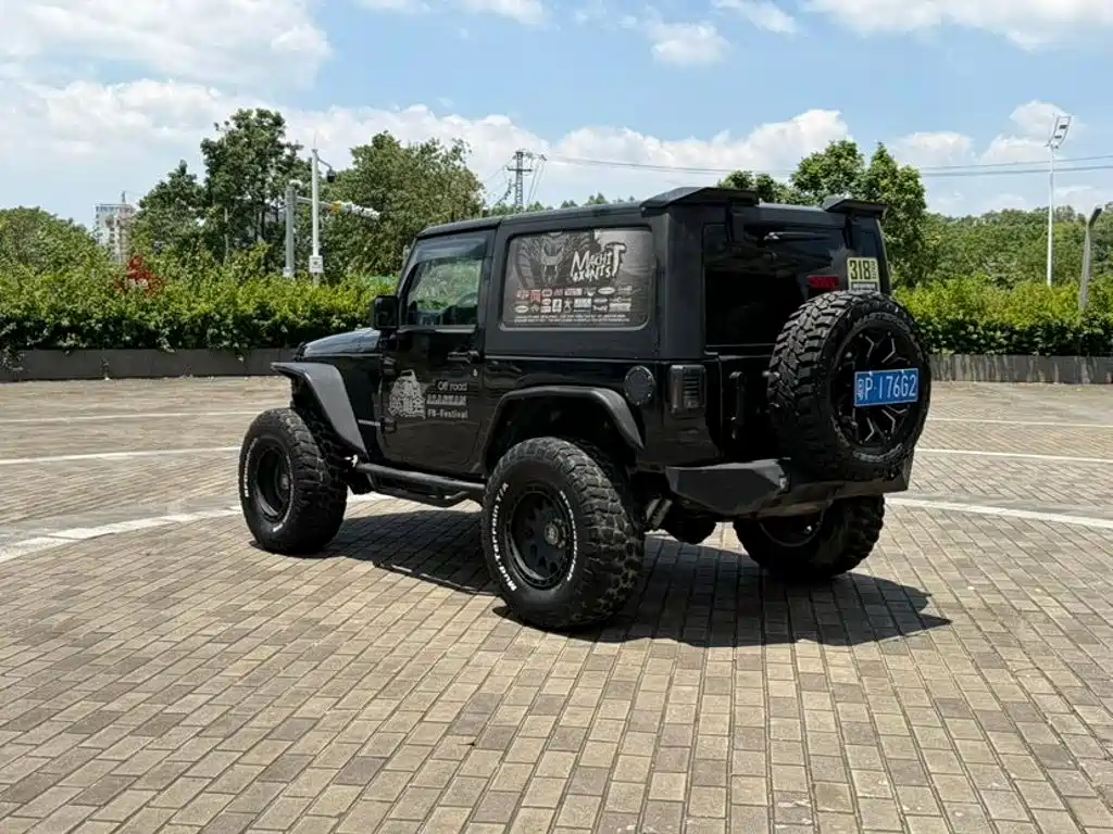 Jeep Wrangler — миниатюра 7