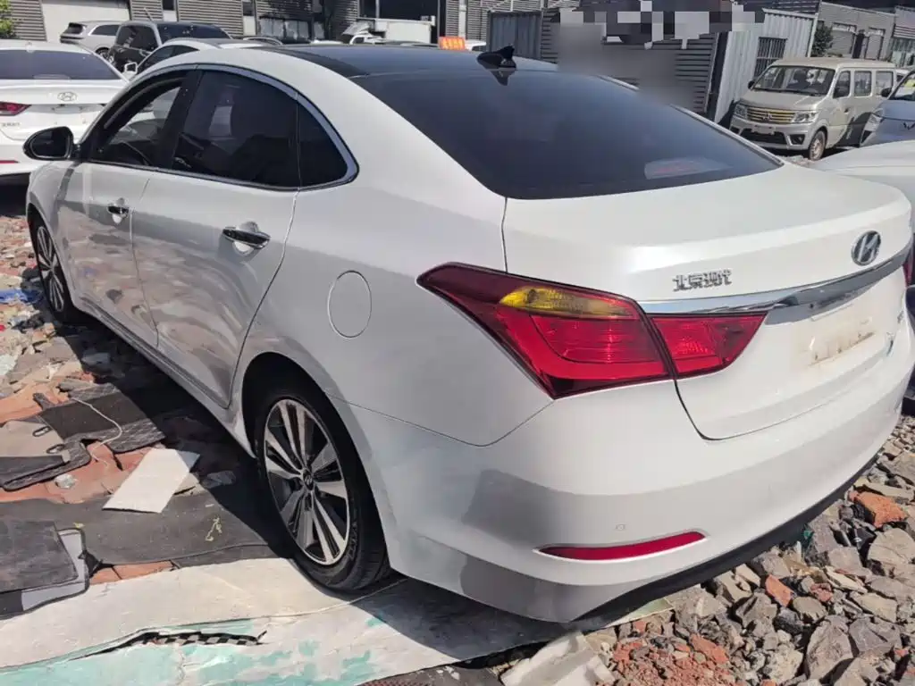 Hyundai Mistra — миниатюра 5