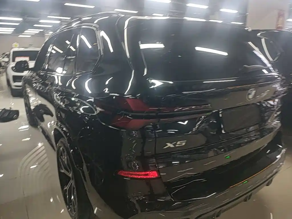 BMW X5 2023 xDrive 30Li Premium M Sport