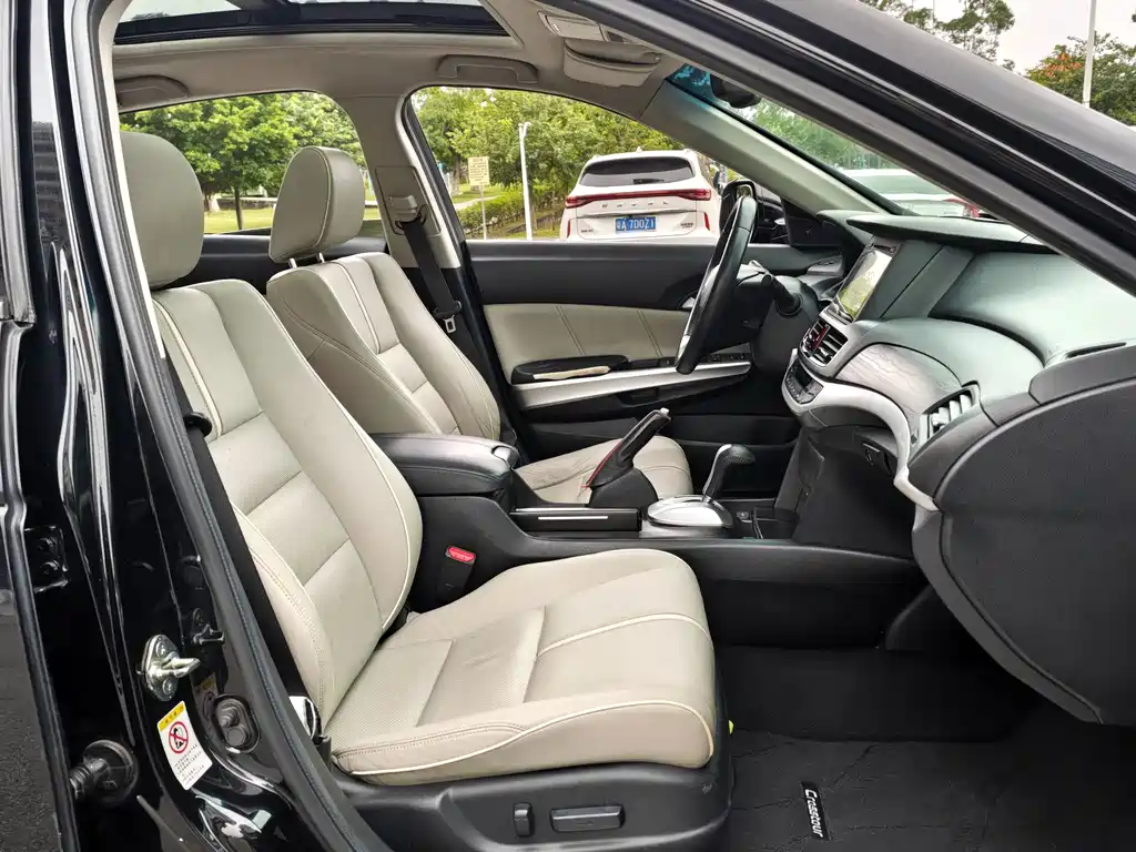Honda Crosstour — миниатюра 8