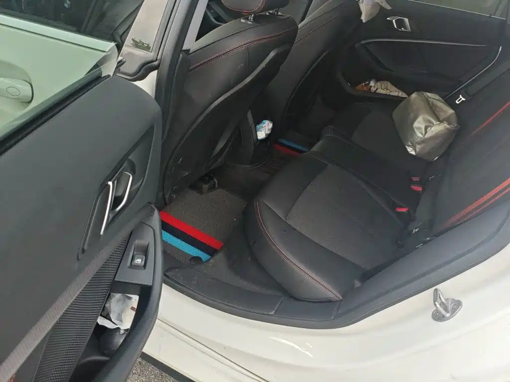 BMW 2 Series (Import) — миниатюра 18