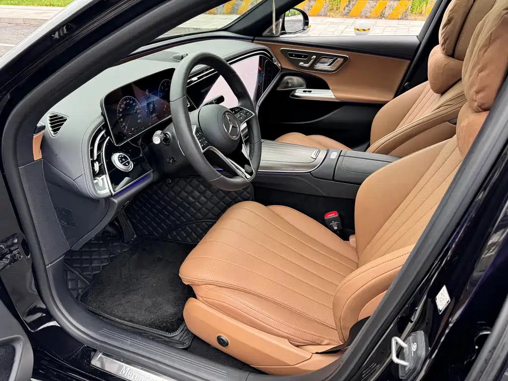 Mercedes-Benz E-Class — миниатюра 8