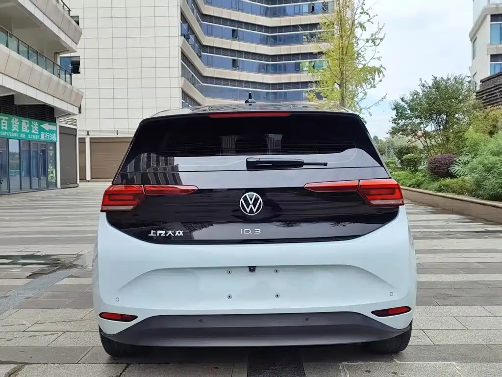 Volkswagen ID.3 — миниатюра 7