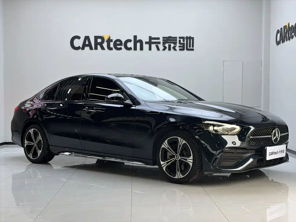 Mercedes-Benz C-Class — миниатюра 3