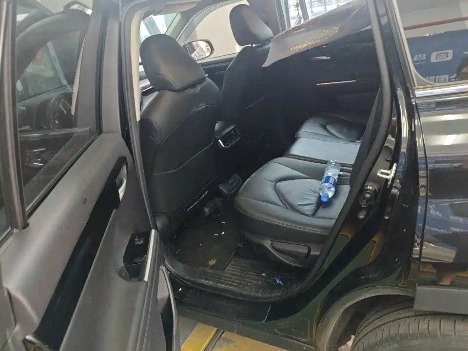 Toyota Highlander — миниатюра 6