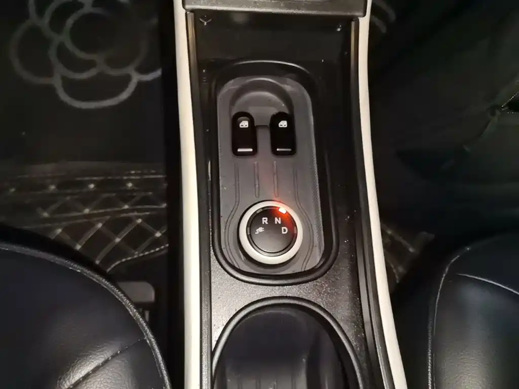 Wuling MINIEV — миниатюра 14