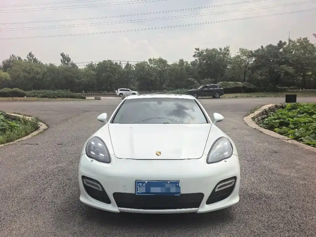 Porsche Panamera — миниатюра 2