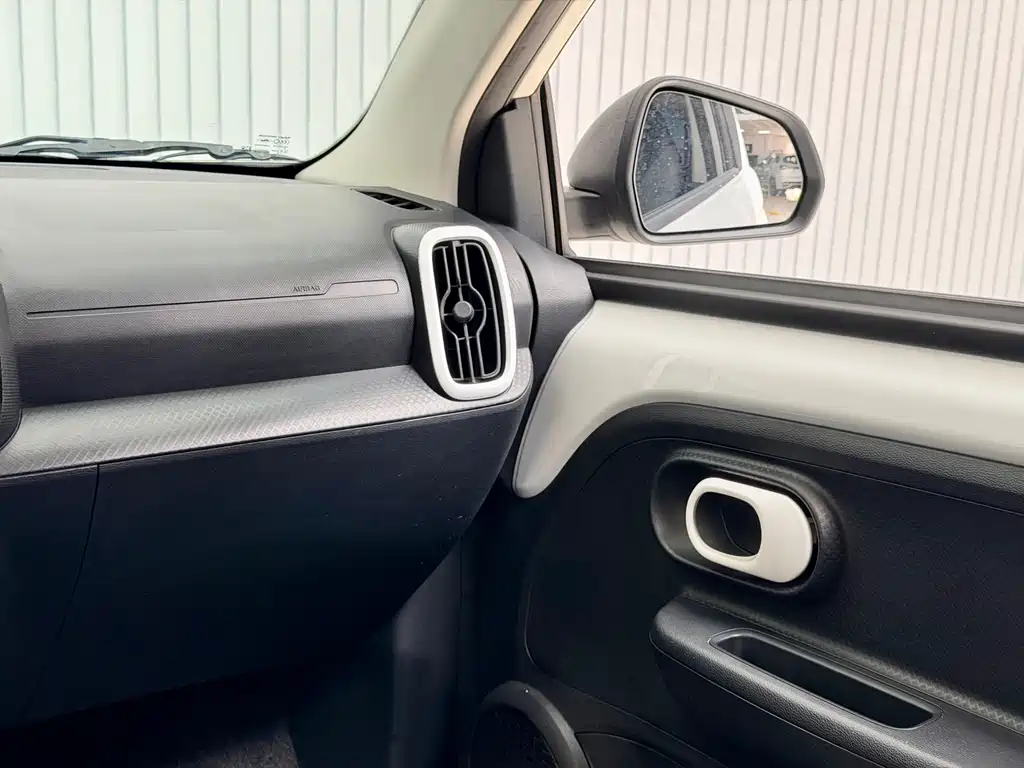 Roewe Clever 2022 311km
