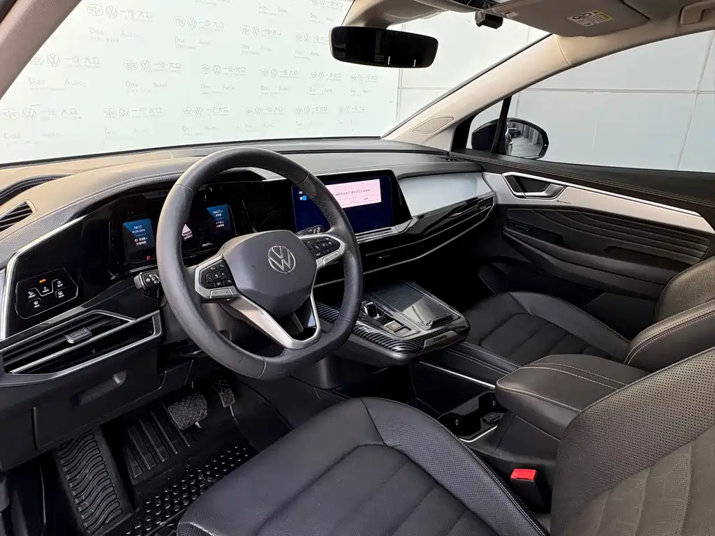 Volkswagen Viloran 2022 380TSI Luxury Pro 6 мест